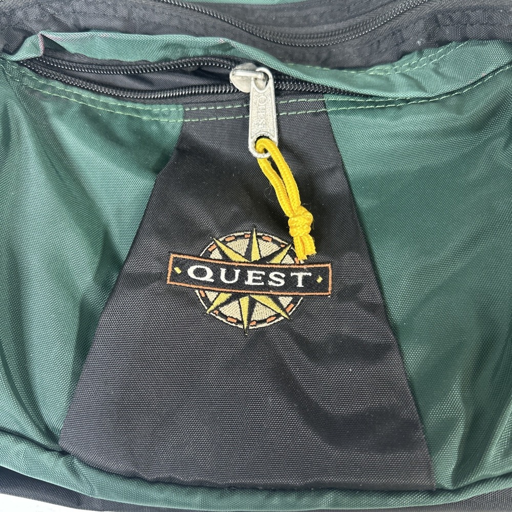 Quest Waist Bag Fanny Pack Green Unisex Padded Lumbar And Spine Support 12x11